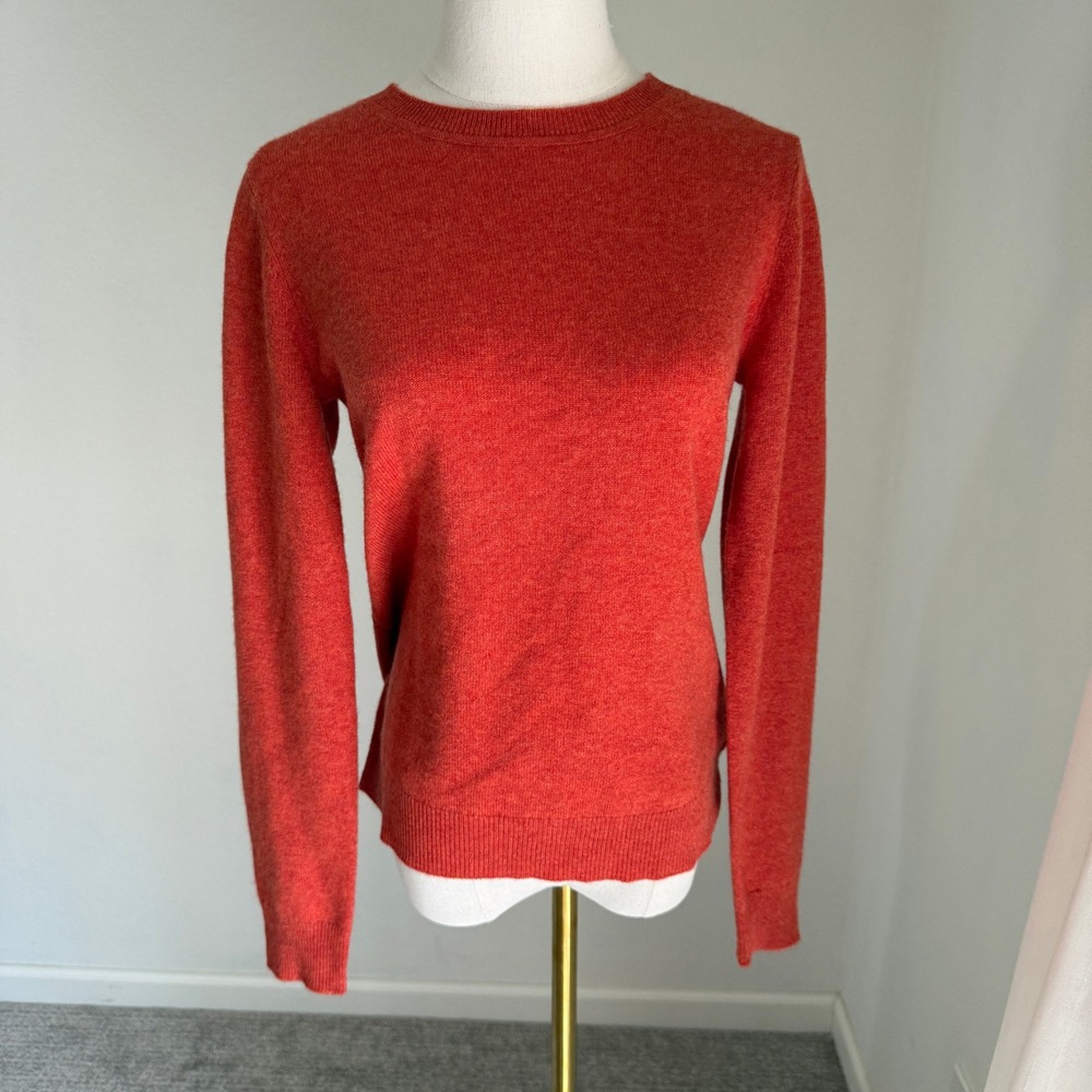 Tahari 100% 2-Ply Cashmere Crewneck Sweater Burnt Orange Red Small Earthy Luxury